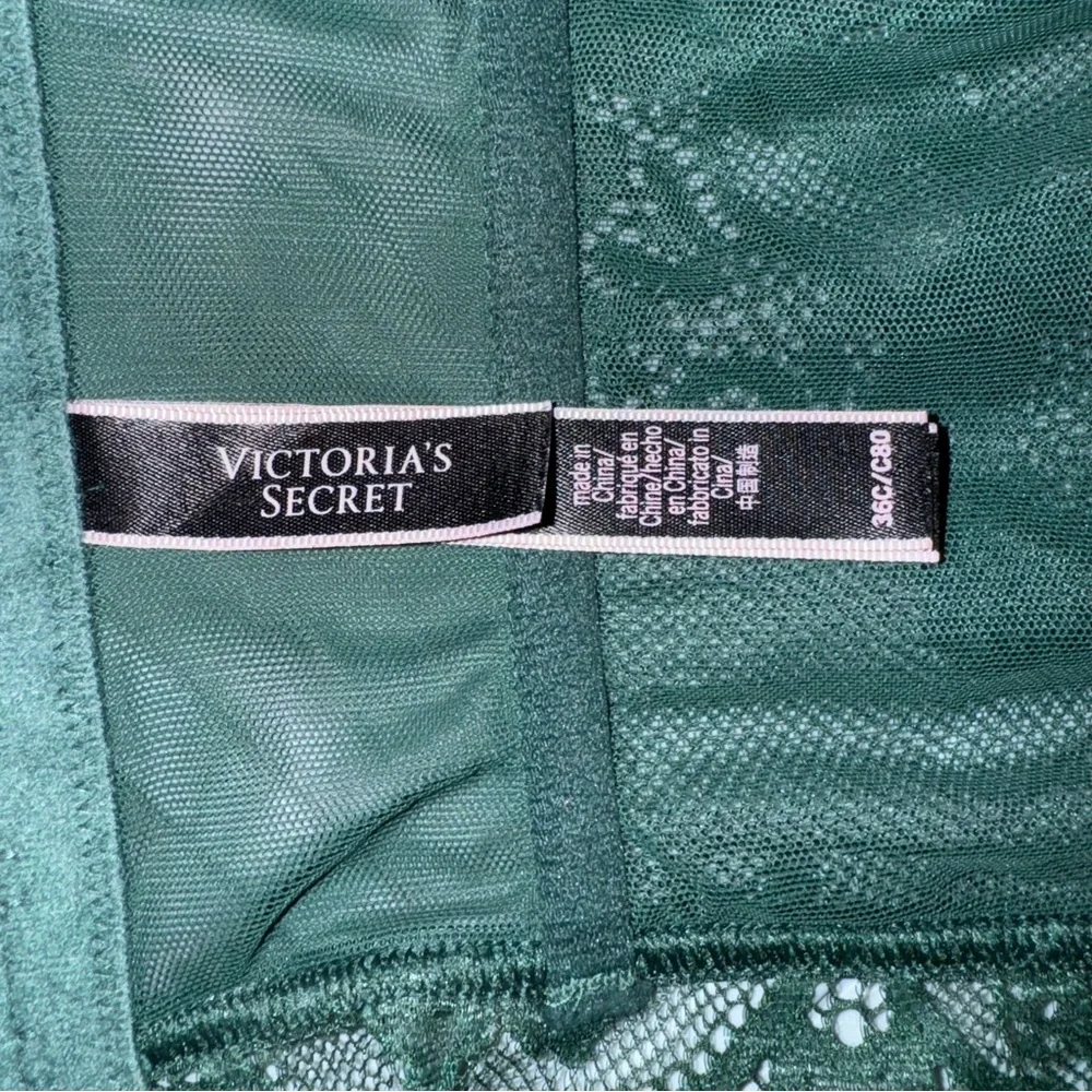 2 Vs Corsets - Picture 14 of 14